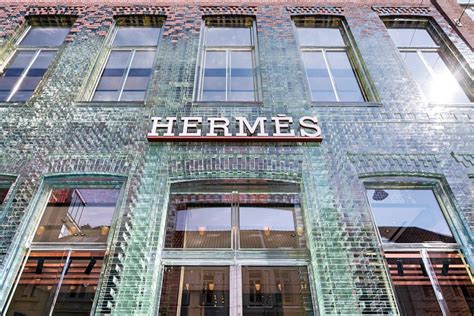 hermes stores in amsterdam.